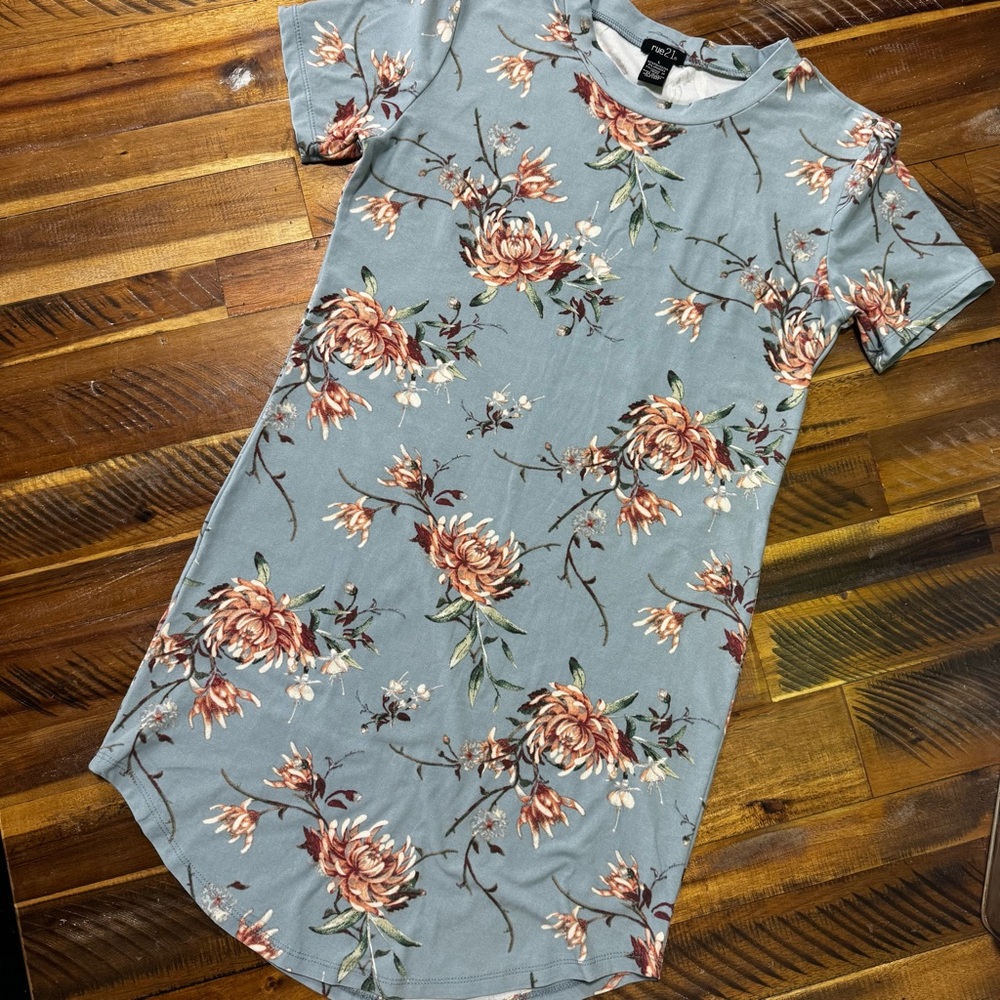 Blue & Lily Mini Short Sleeve Dress